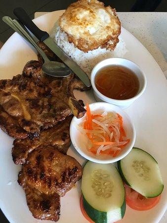 Quang Trung Restaurant